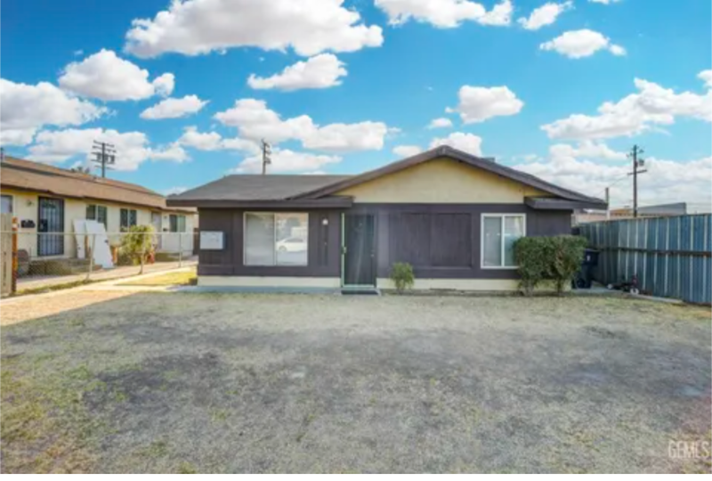 3817 K St in Bakersfield, CA - Building Photo