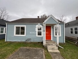 2015 W 18th St in Anderson, IN - Building Photo