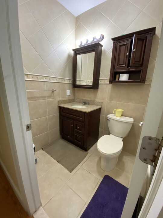 187 Zabriskie St, Unit 2 in Jersey City, NJ - Building Photo