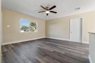 140 S Marjorie Ct in Merritt Island, FL - Building Photo - Building Photo