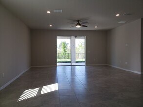 17244 Cagan Crossings Blvd in Clermont, FL - Building Photo - Building Photo