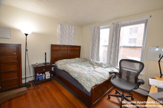 316 Tappan St, Unit 1B in Brookline, MA - Building Photo - Building Photo