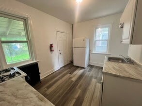 41 Edgemere Ave in Trenton, NJ - Building Photo - Building Photo