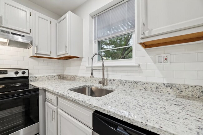 1314 Wharton Dr in Newark, DE - Building Photo - Building Photo