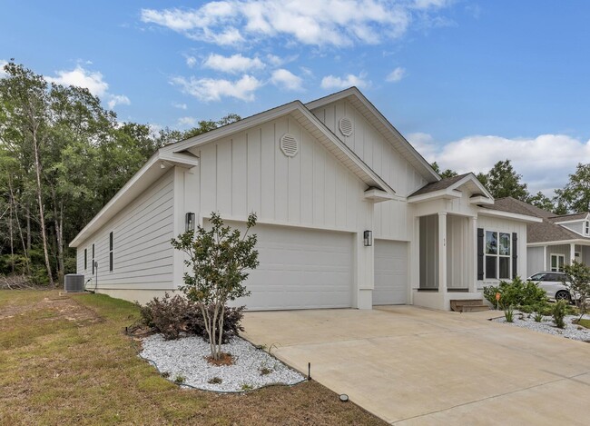 54 Hammock Oaks Blvd in Freeport, FL - Building Photo - Building Photo