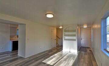 6406 79th Pl NE in Marysville, WA - Building Photo - Building Photo