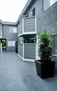 Building Photo - Burbank Apartments in Los Angeles, California