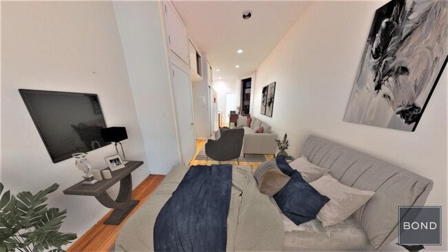 property at 315 E 93rd St