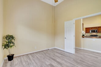 22076 Seashore Cir in Estero, FL - Building Photo - Building Photo