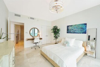 6799 Collins Ave, Unit 804 in Miami Beach, FL - Building Photo - Building Photo