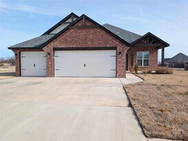 205 SW 166th St in Oklahoma City, OK - Building Photo