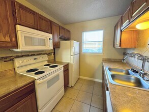 1020 N Gilmer St in Killeen, TX - Building Photo - Building Photo