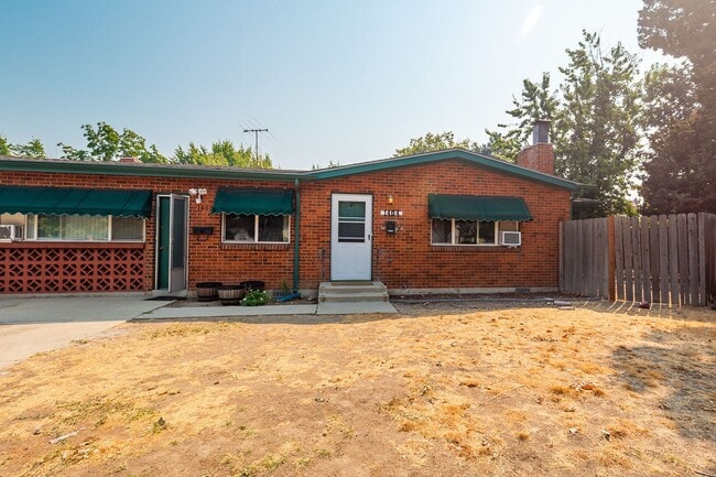 1402 S Michigan Ave in Boise, ID - Building Photo - Building Photo