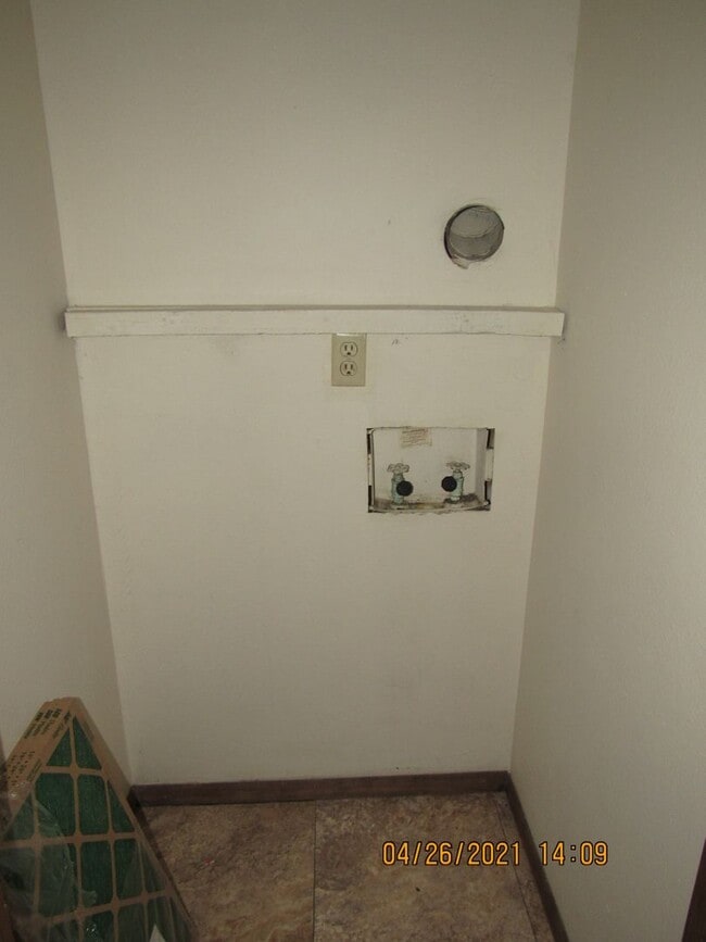 7914 NW Crossland Cir in Lawton, OK - Building Photo - Building Photo