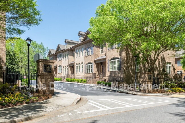 property at 913 Telfair Close