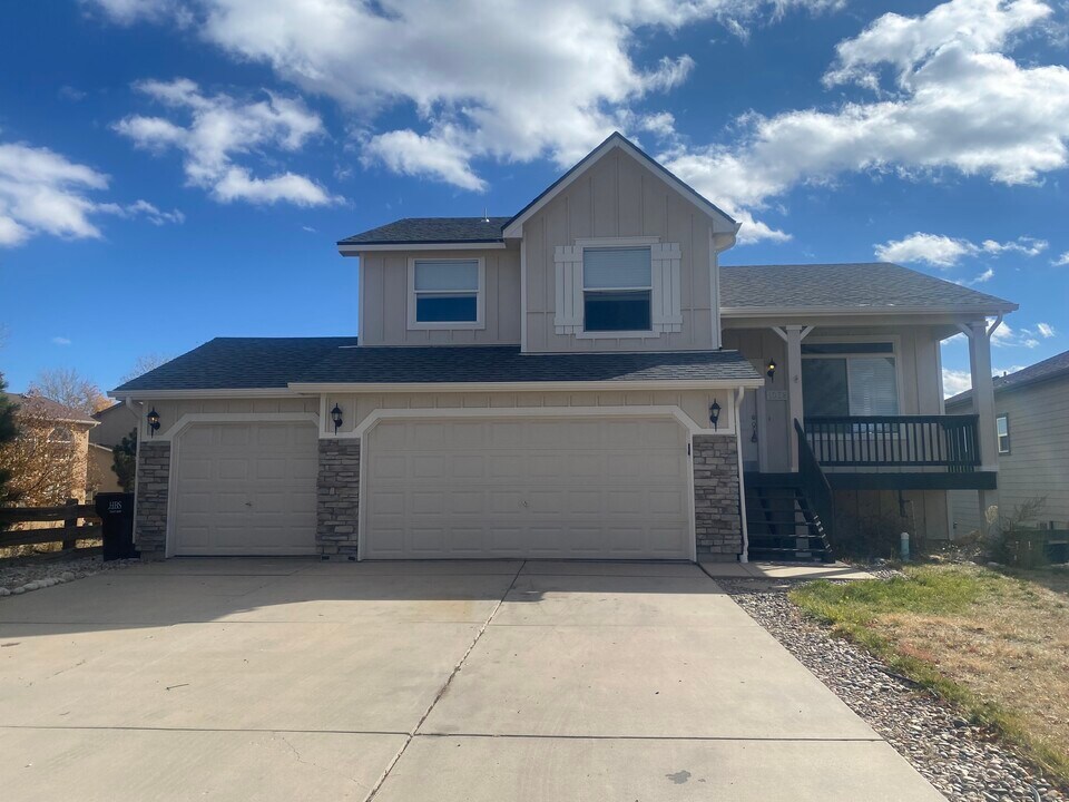 10387 Ross Lake Dr in Peyton, CO - Building Photo