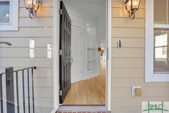 property at 215 Lakeview Dr