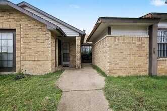 2412 Limestone Dr in Arlington, TX - Building Photo - Building Photo