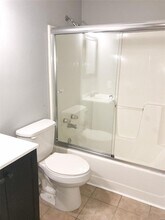231 Hillsdale Dr in Ballwin, MO - Building Photo - Building Photo