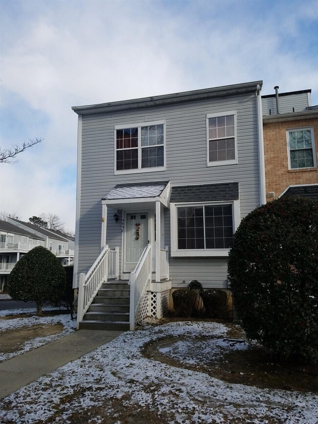 property at 4950 Rosebay Pl