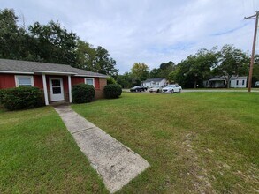 3904 Persimmon St in Columbia, SC - Building Photo - Building Photo