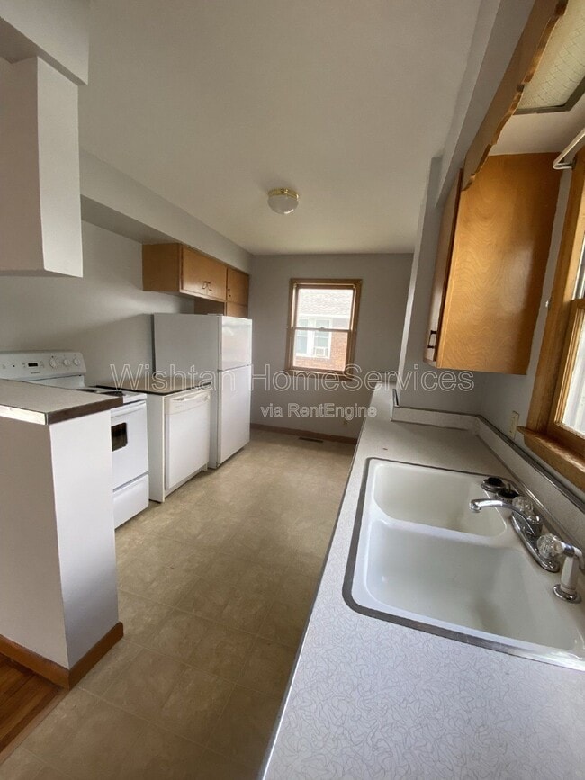 516 W Murray St in Macomb, IL - Building Photo - Building Photo