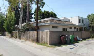 Greenhouse Apartments in Santa Ana, CA - Building Photo - Building Photo