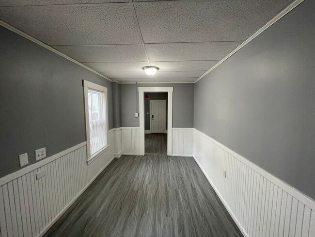 71 Vine St in Nashua, NH - Building Photo - Building Photo