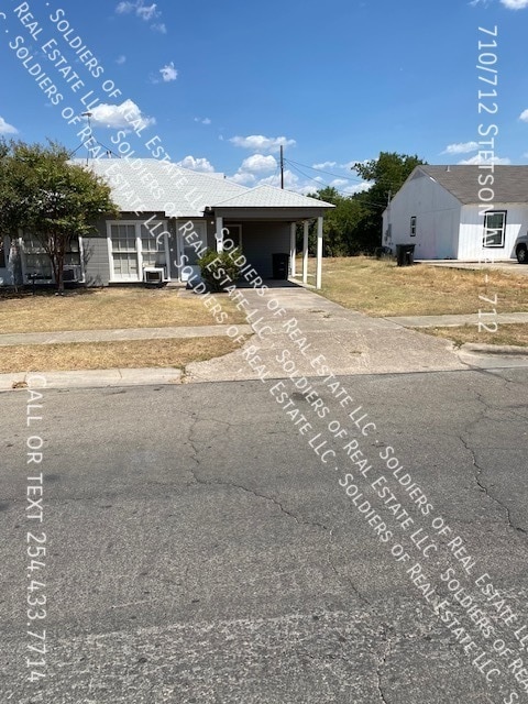 property at 710-712 Stetson Ave