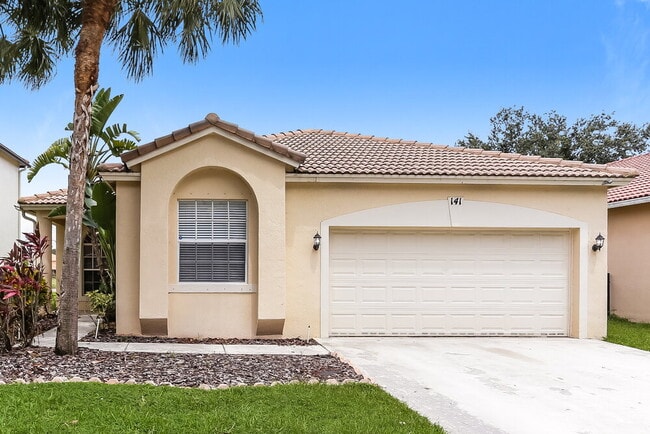 property at 141 Seminole Lakes Dr