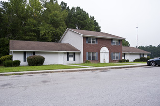 Washington Place Apartments in Thomson, GA - Building Photo - Building Photo