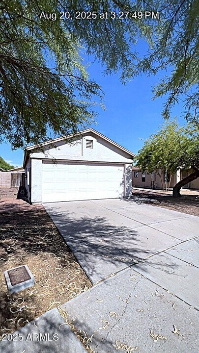 4829 N 85th Ave in Phoenix, AZ - Building Photo