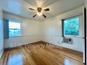 627 1/2 W Glenoaks Blvd in Glendale, CA - Building Photo - Building Photo