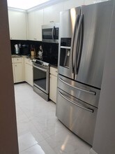 7449 Glendevon Ln-Unit -106 in Delray Beach, FL - Building Photo - Building Photo