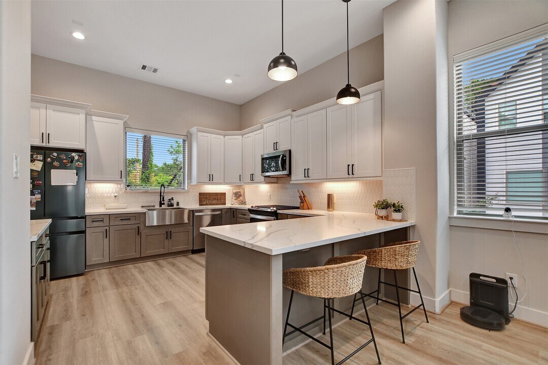 3704 Creekmont Grn Ln in Houston, TX - Building Photo