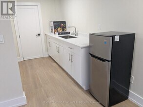 313 Ranee Ave in Toronto, ON - Building Photo - Building Photo