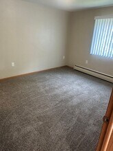 1910 10th Ave S in St. Cloud, MN - Building Photo - Building Photo