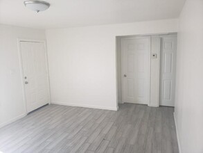 1533 N French St in Casa Grande, AZ - Building Photo - Building Photo