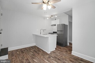 819 S 2nd St in Philadelphia, PA - Building Photo - Building Photo
