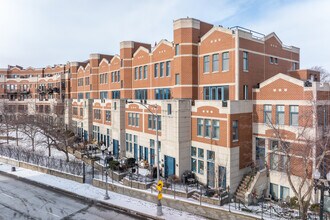 Lakeview Pointe in Chicago, IL - Building Photo - Building Photo