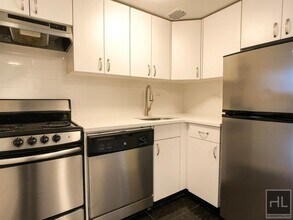 EAST 69 STREET in New York, NY - Building Photo - Building Photo