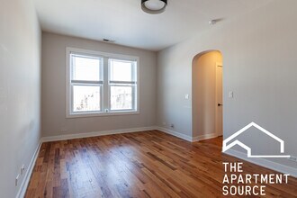 648 W Wrightwood Ave, Unit 3 in Chicago, IL - Foto de edificio - Building Photo