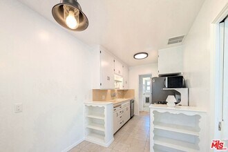 729 9th St in Santa Monica, CA - Building Photo - Building Photo
