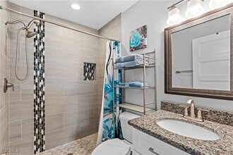 4790 S Cleveland Ave in Ft. Myers, FL - Building Photo - Building Photo