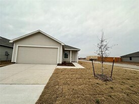 6500 Longspur Ln in Princeton, TX - Building Photo