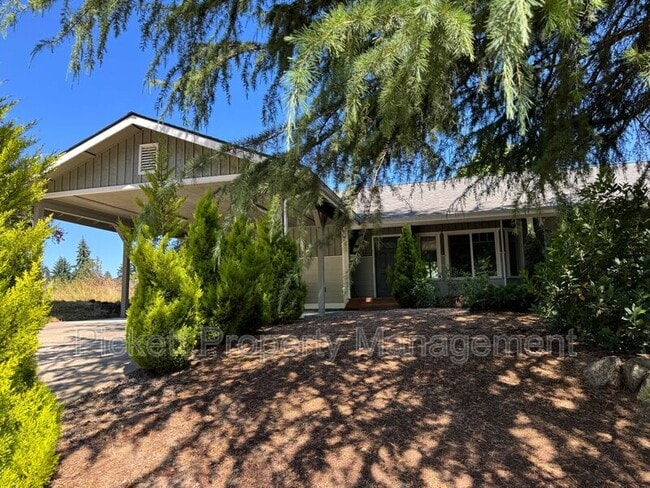 property at 1218 Audrey Ave