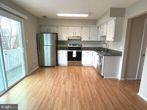 130 W Orndorff Dr in Brunswick, MD - Building Photo - Building Photo