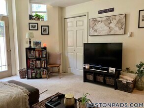 28 Queensberry St in Boston, MA - Building Photo - Building Photo