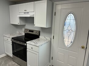 7906 Slayton Settlement Rd in Gasport, NY - Foto de edificio - Building Photo