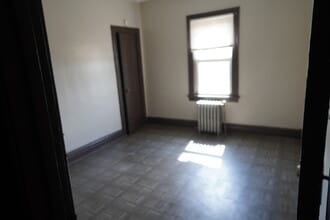 130 E 13th Ave in Gary, IN - Building Photo - Building Photo